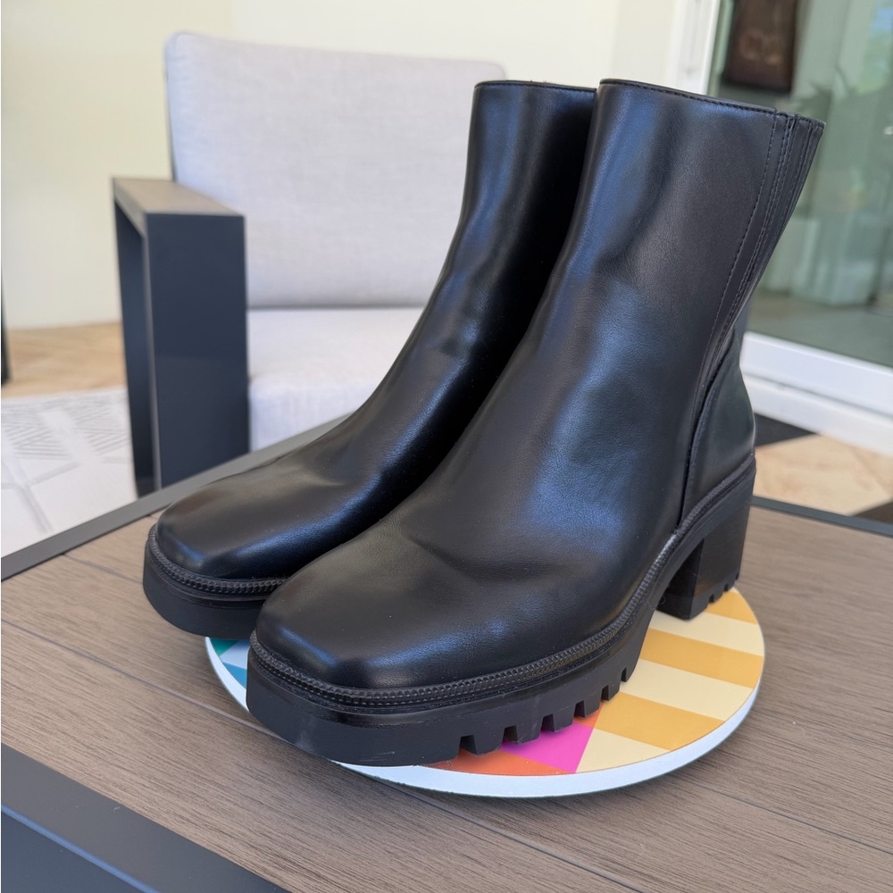 Forever 21 Black Ankle Boots - Picture 8 of 13